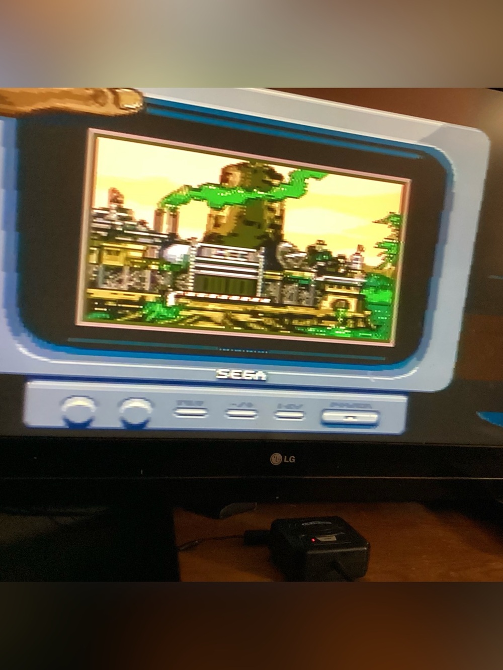 Genesis Mini Console Adapter with Red Controller - Picture 5 of 7